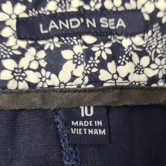 (539) Land and Sea Woman's Flat Front Shorts, Size: 10 Color: Navy Blue - Picture 6 of 15